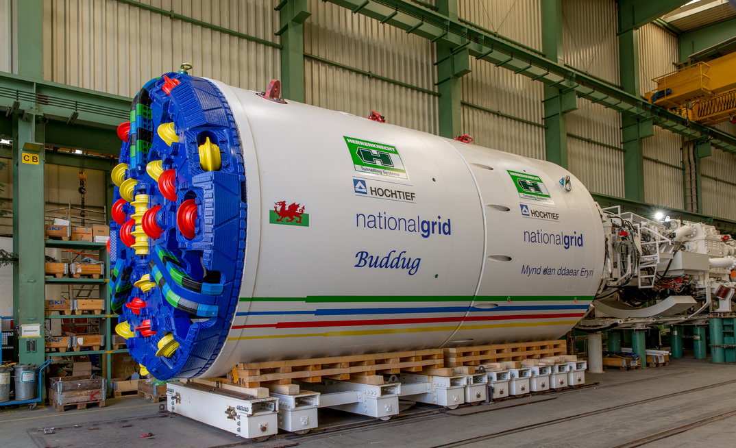 National Grid has taken delivery of the TBM that will be used to excavate the tunnel that will contain the new cables that will replace the existing overhead line that cross the Dwyryd Estuary in Wales