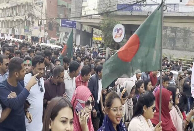 BNP stages march to Indian High Commission in Dhaka, submits memorandum