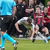 Teen's match-winner keeps New England rolling, Atlanta sliding