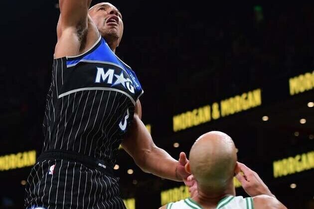 Magic riding high into matchup with stumbling Bulls
