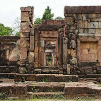 Ancient temple, center of fresh Thai-Cambodia military clashes