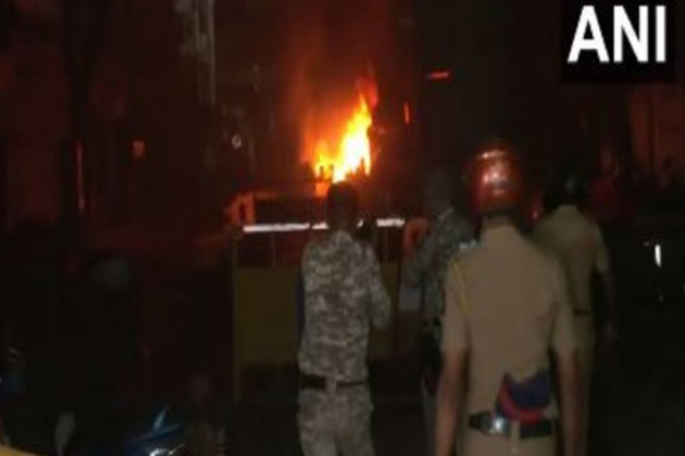 Violence in Maharashtra's Mahal: Stones pelted, vehicles damaged, cops injured