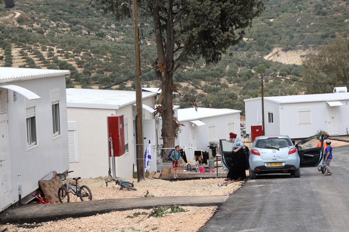 MIDEAST-WEST BANK-JEWISH SETTLEMENT-CONSTRUCTION