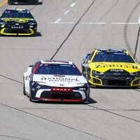 Denny Hamlin goes from rear of Michigan field to 2nd straight win