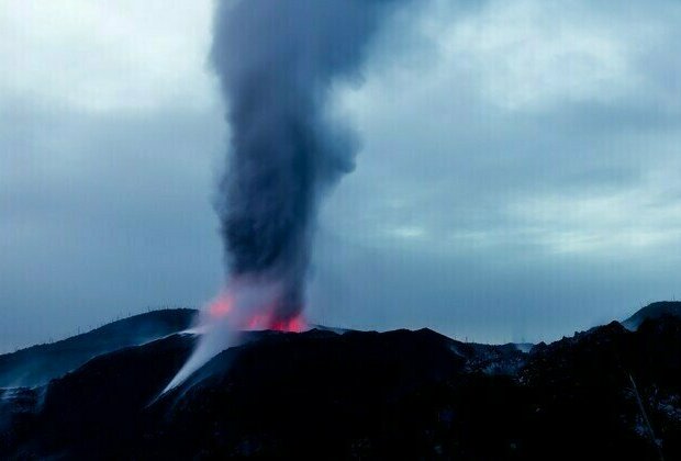 Indonesia's Mount Ibu erupts, spews hot lava