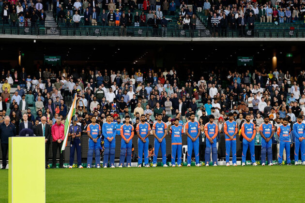 India and Australia players wear black armbands in tribute to teen cricketer Ben Austin