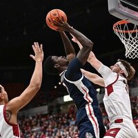Graham Ike, No. 9 Gonzaga cruise past Washington State