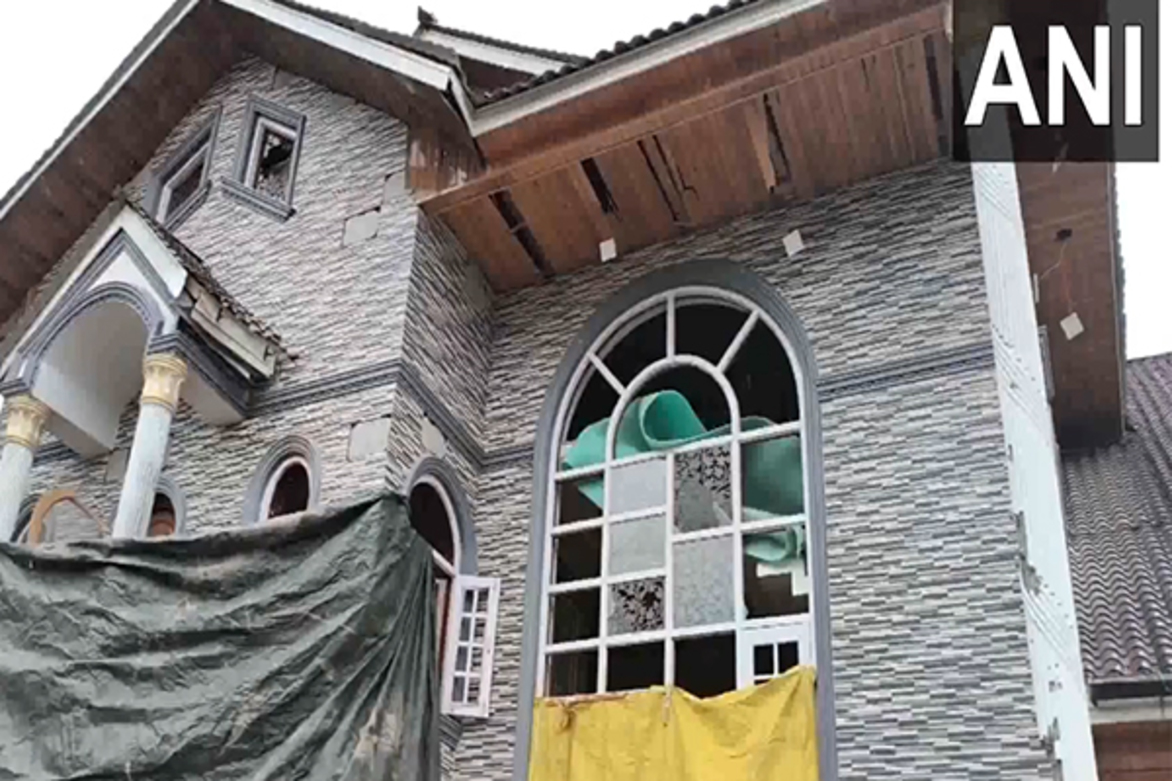 JK: Residential buildings across Kupwara, Poonch, damaged in cross-border shelling by Pakistan last night
