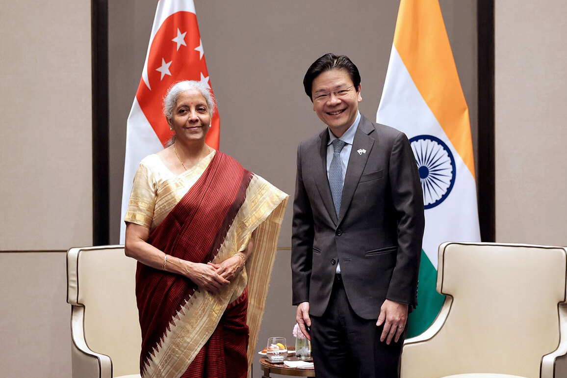 Finance Minister Sitharaman meets Singapore PM, discusses strengthening comprehensive strategic partnership
