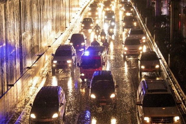 WATCH | Traffic jams cause patients&#039; death in ambulances