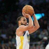 Stephen Curry's torrid third quarter helps Warriors overcome Spurs