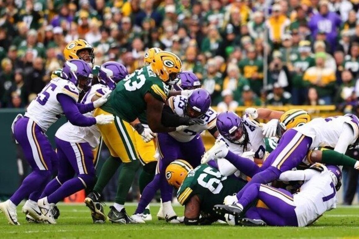 Packers Play Keep-Away with Run Game & Conversions vs. Vikings