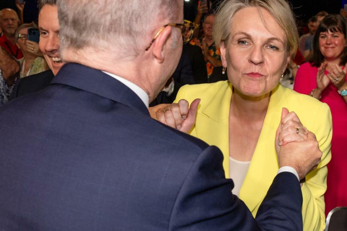 Senior Labor members not worried about Prime Minister snub at Perth campaign launch