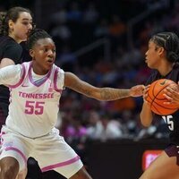 Women's Top 25 roundup: Texas A&M extends No. 21 Tennessee's slide