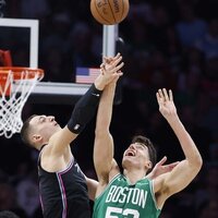 Anfernee Simons carries load as Celtics come back to beat Heat