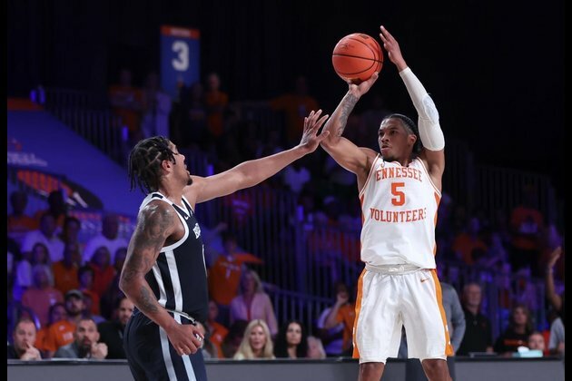 No. 22 Tennessee dominates second half to defeat Butler
