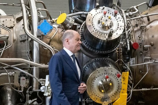 Germany urges Russia to take back turbine and turn on the gas