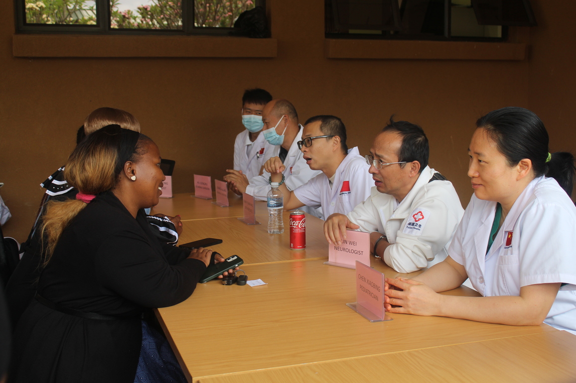 BOTSWANA-PALAPYE-CHINESE MEDICAL TEAM-FREE MEDICAL CARE