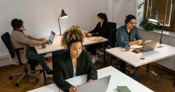 AI use surges at US workplaces, Gallup poll finds