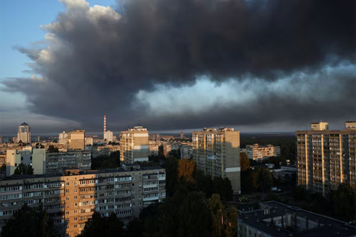 Russia launches massive strikes on Ukraine's gas sites