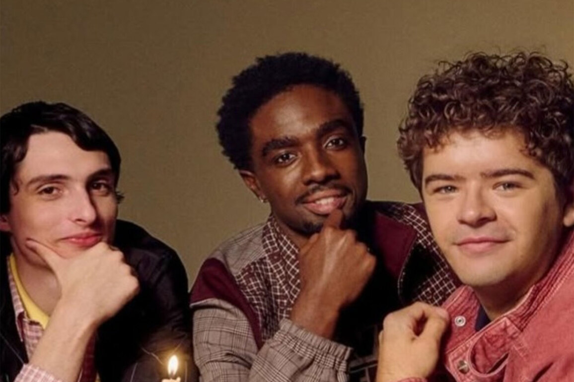 Finn Wolfhard's 'Stranger Things' co-stars Gaten Matarazzo, Caleb McLaughlin crash SNL monologue, trio quips "Not kids"