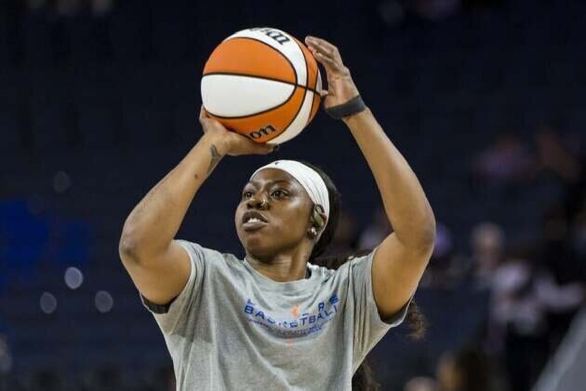 Lynx sign C Teaira McCowan, add depth to frontcourt