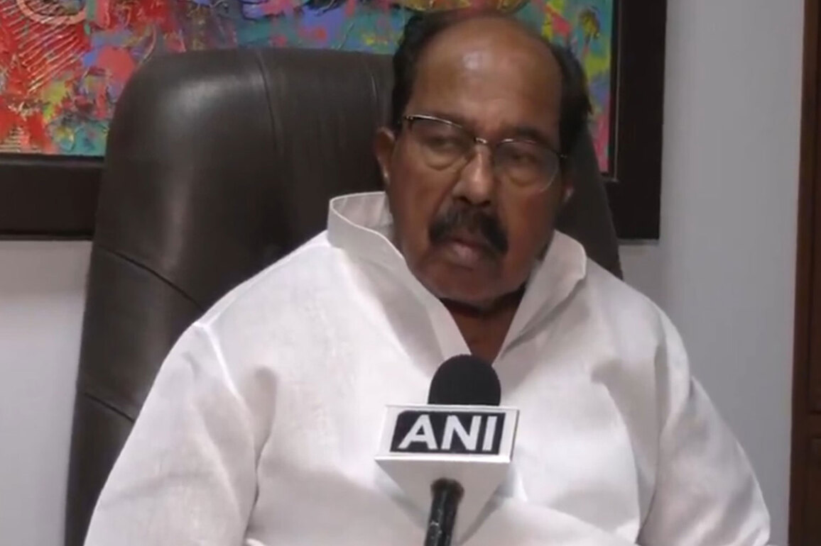 Persons handling security of country should be held accountable for Delhi blast: Congress leader M Veerappa Moily