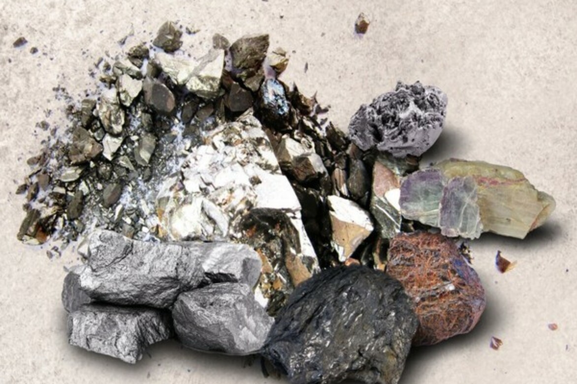 Amidst increased usage in tech sector, Barytes, Felspar, Mica, Quartz classified as major minerals