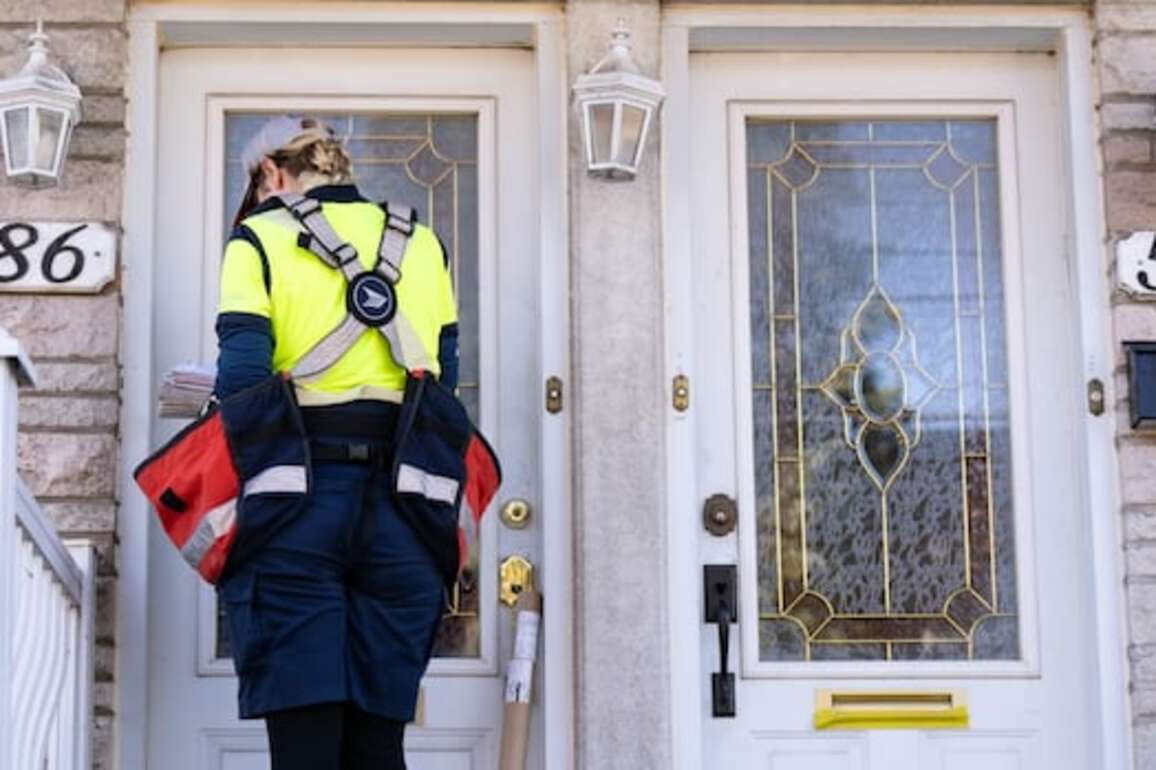 Labour dispute drags on as Canada Post rejects union's arbitration request