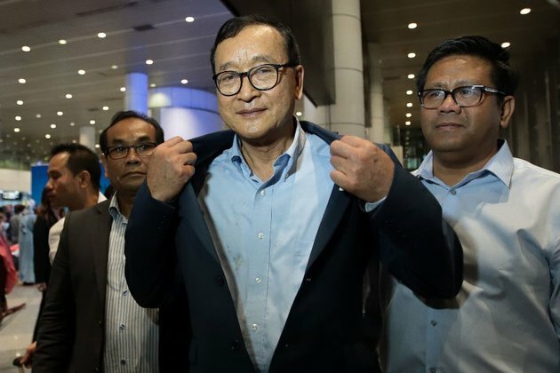 Exiled Cambodian Opposition Leader Sam Rainsy Reaches Malaysia