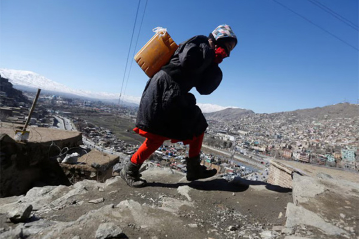 Kabul residents struggle daily amid severe water shortages and queues