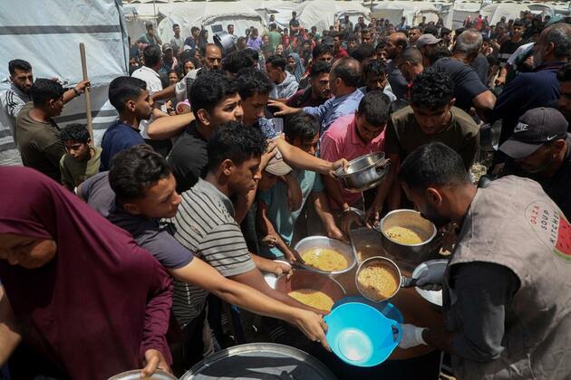 Casualties mount in Gaza, including at aid distribution points: UN