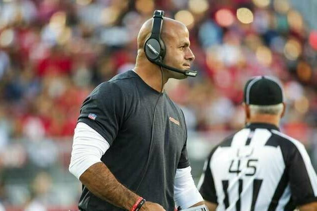 Renovando la Defensiva de los 49ers con el Impacto de Robert Saleh