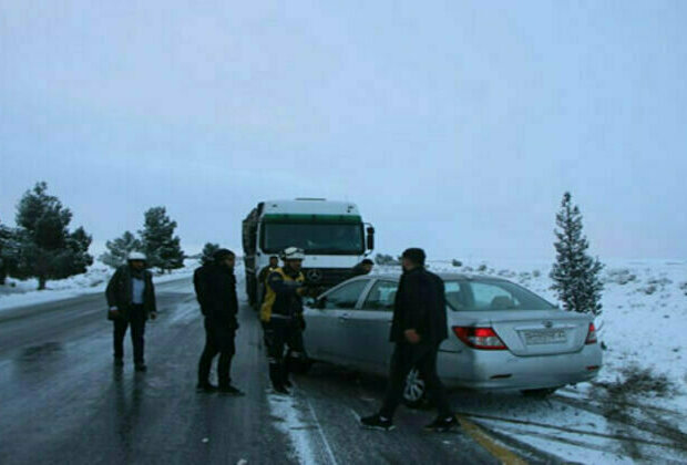 Damascus-Homs Highway passable with difficulty due to snow and ice