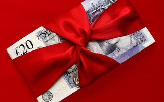 Incoming IHT on pensions drives gifting surge