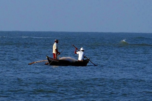 EU sets deadline for UK to resolve France fishing row
