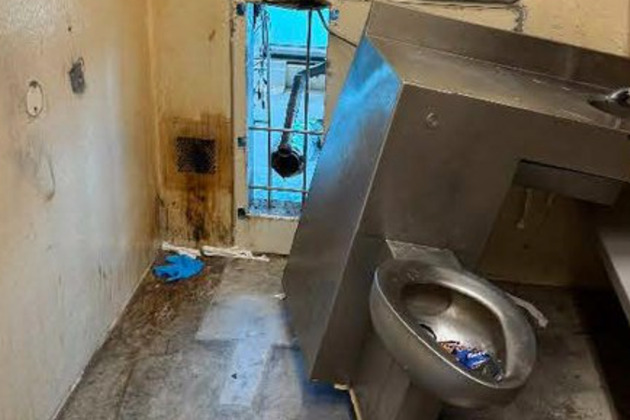 Photo Reveals Message Left By New Orleans Jail Escapees  UK Crime