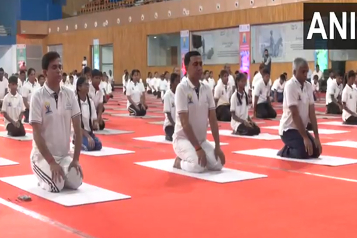 Goa CM Pramod Sawant performs Yoga in Dona Paula on International Yoga Day