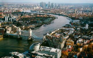 Electric Thames: Firms float vision for harnessing boats as batteries to bolster grid