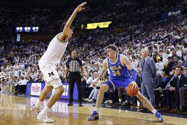 No. 2 Michigan blows out UCLA in second half