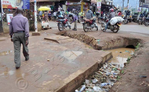 Kasasiro asuulibwa mu myala ne gizibikira. Kasasiro asuulibwa mu myala ne gizibikira.