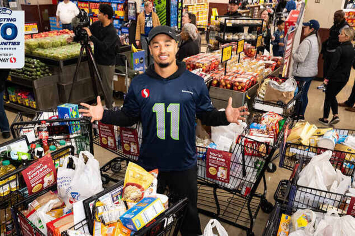 Seahawks Players Spend Day In Community At Food Banks & Drives