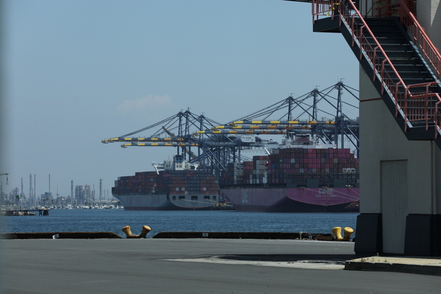 U.S.-CALIFORNIA-PORT OF LOS ANGELES-SHIPMENTS-SLUMP