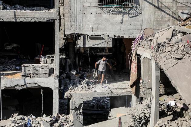 7 killed in Israeli strikes on Gaza City, senior Hamas commander targeted