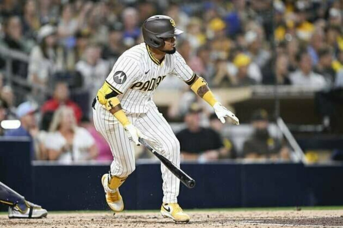 MLB roundup: Padres clinch playoff spot with walk-off win in 11th