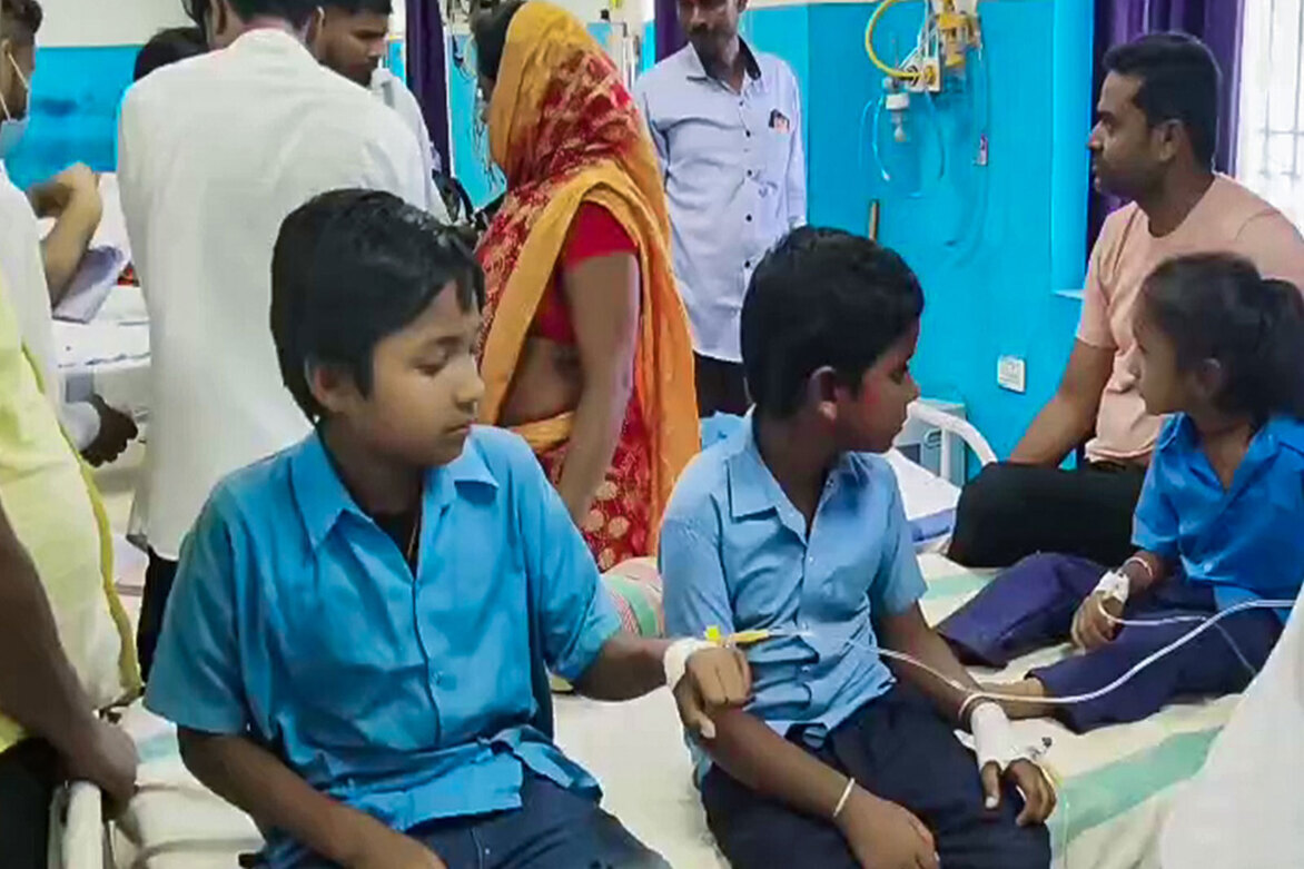 Telangana: 15 children hospitalised after eating panipuri in Rajanna Sircilla