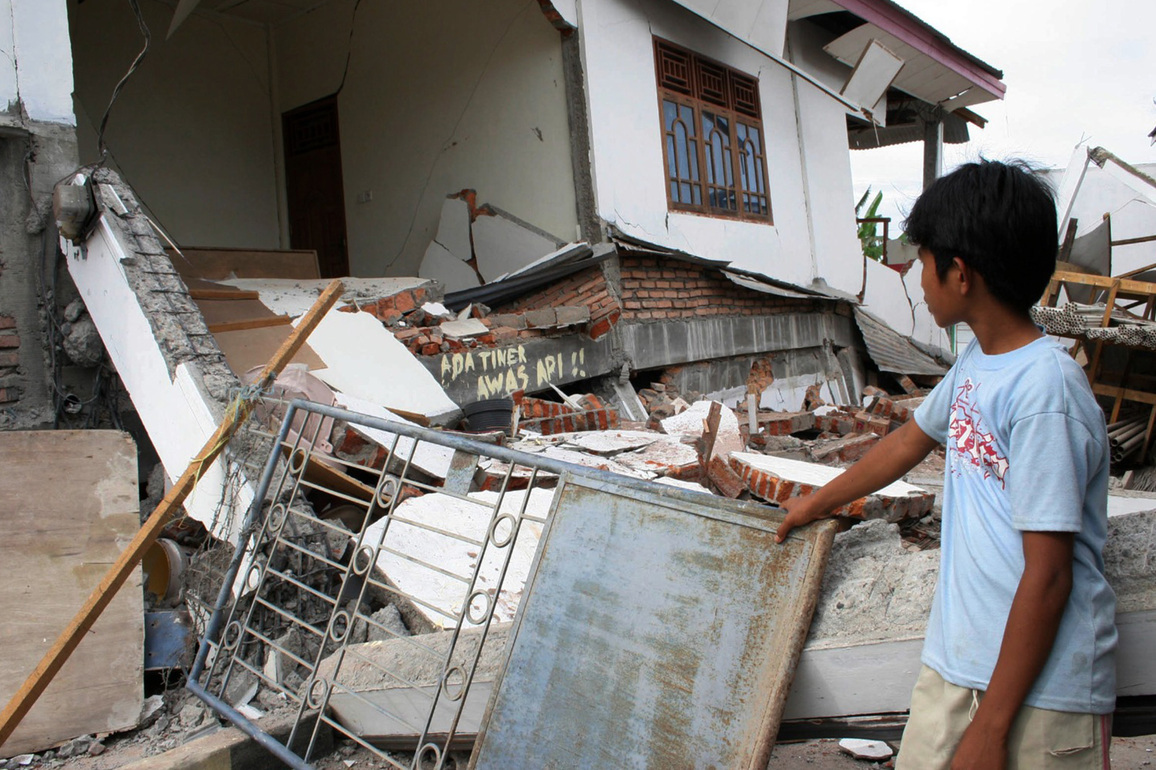 Malaysia's coastal area hit by 7.1 magnitude earthquake, no tsunami alert