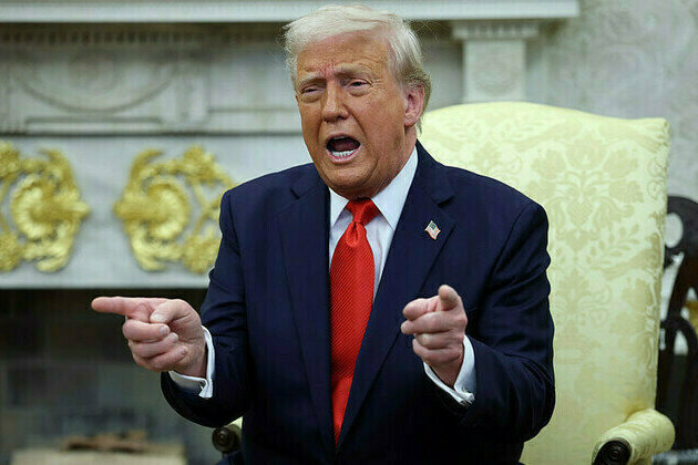 US threatens China with 245% tariff