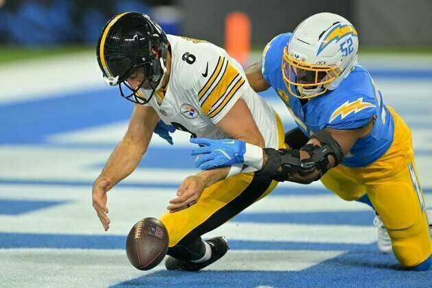 Chargers' defense dominates in win over Steelers