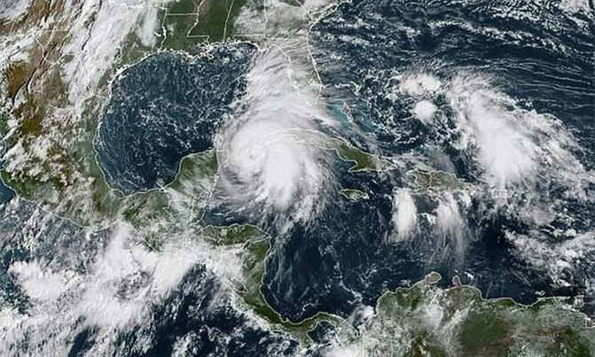 'Extremely dangerous' Hurricane Laura makes landfall in US 'Extremely dangerous' Hurricane Laura makes landfall in US